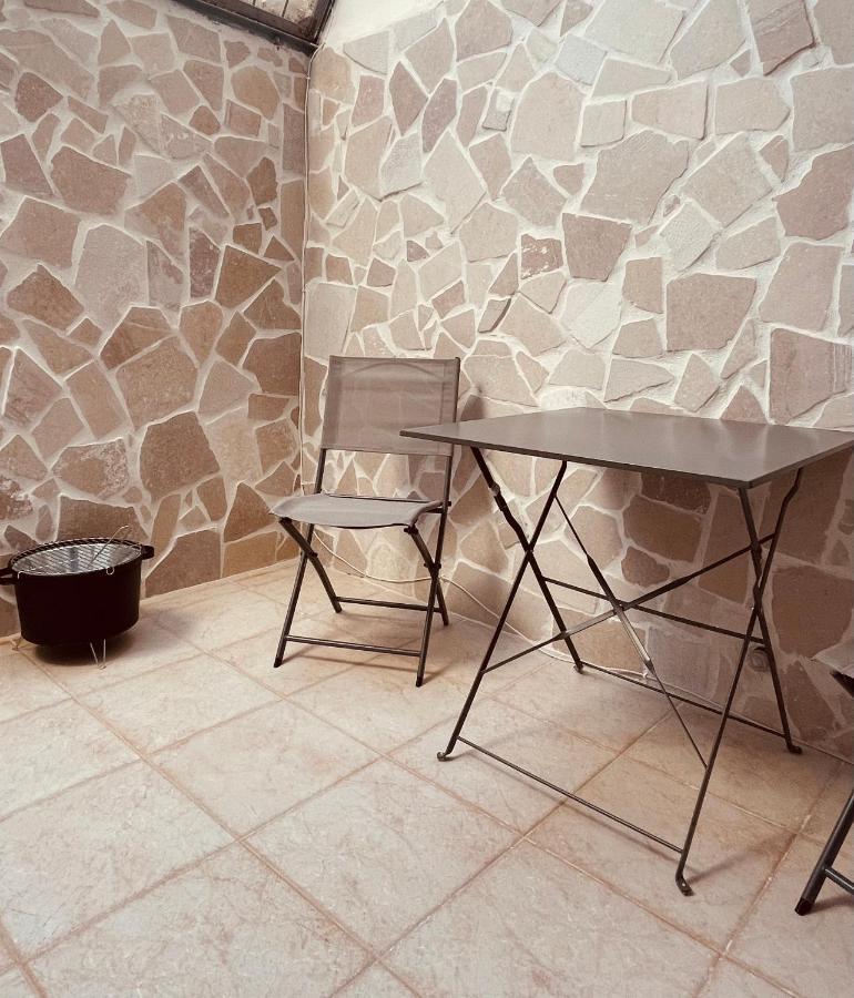 Lovely 2 Bedroom Rental Unit,Patio And Close Beach San Pietro in Bevagna Dış mekan fotoğraf